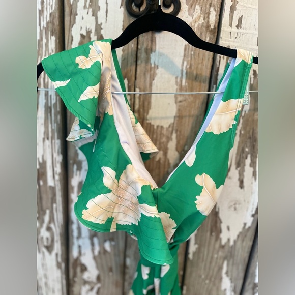 One Piece Green & Tan Ruffle Shoulder tie swimsuit size medium floral print NWOT - Picture 5 of 10